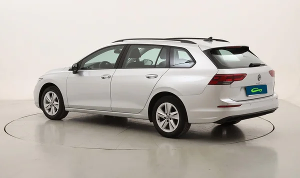 Volkswagen Golf VIII SW (2024) — foto 21 van 27