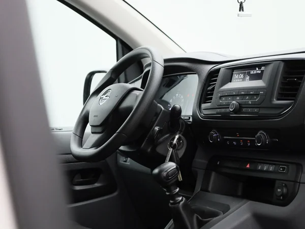Opel Zafira Life (2020) — foto 25 van 34