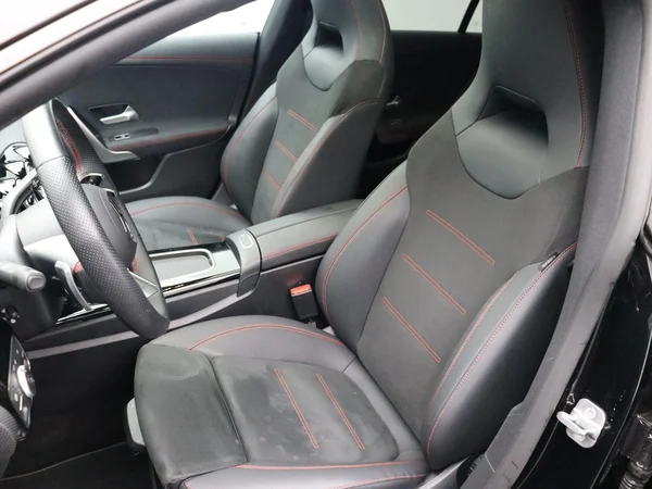 Mercedes-Benz CLA (2025) — foto 7 van 34