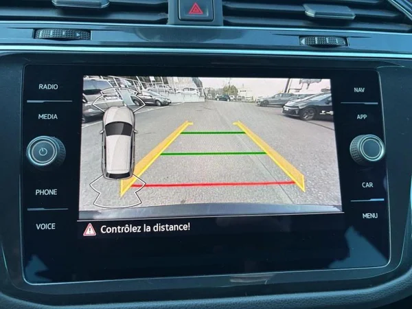 VOLKSWAGEN Tiguan (2022) — foto 8 van 30
