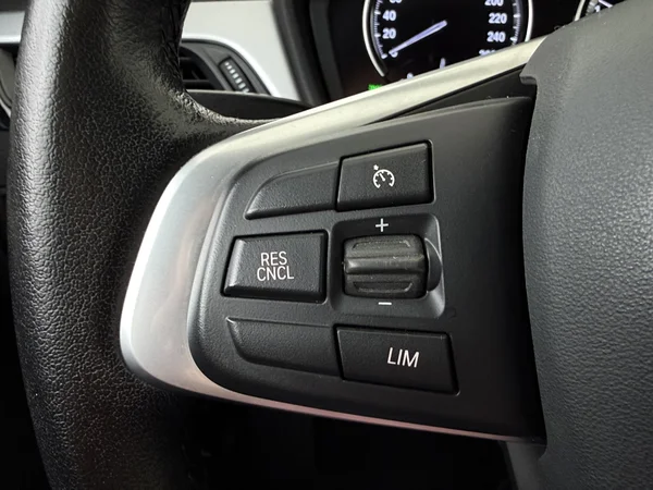 BMW X1 (2022) — foto 9 van 34