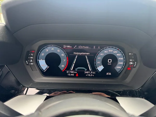 AUDI A3 Sportback (2022) — foto 6 van 24