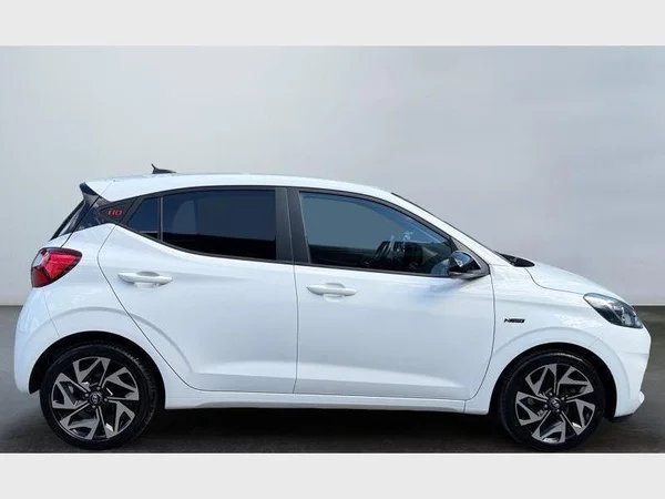 Hyundai I10 (2022) — foto 28 van 29