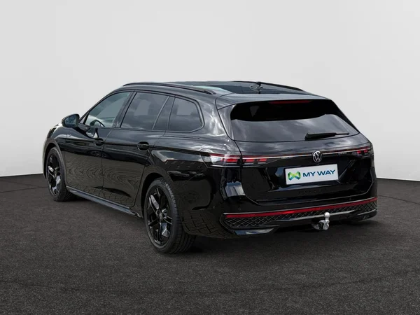 VOLKSWAGEN Passat SW (2024) — foto 21 van 23