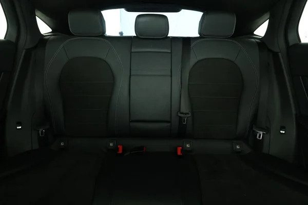 Mercedes-Benz GLC-Klasse (2018) — foto 6 van 16
