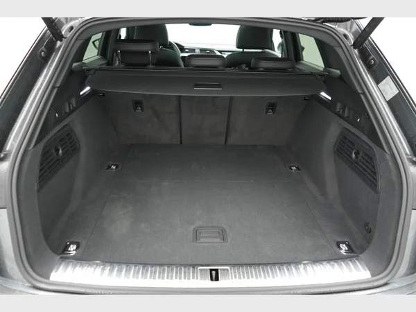 AUDI Q8 e-tron (2025) — foto 16 van 34