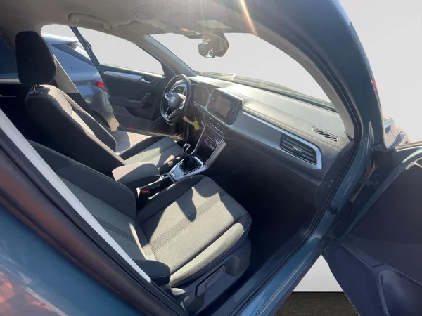 VOLKSWAGEN T-Roc (2022) — foto 7 van 19
