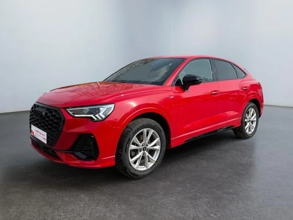 AUDI Q3 Sportback (2022) — foto 1 van 27