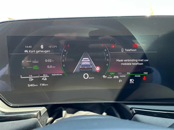 AUDI A5 Avant e-hybrid (PHEV) (2025) — foto 4 van 16