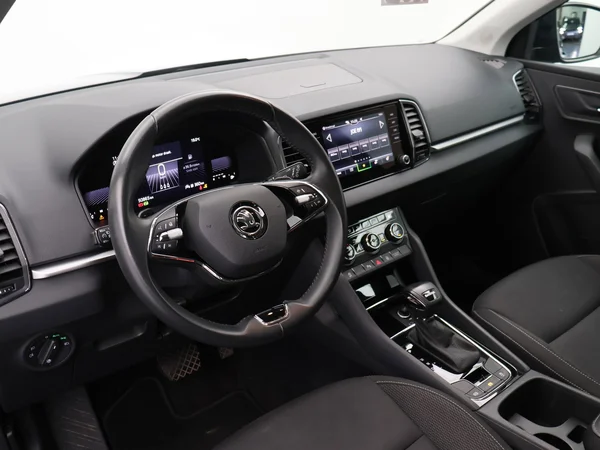 SKODA Karoq (2023) — foto 7 van 24