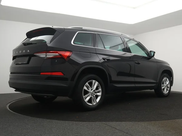 SKODA Kodiaq (2023) — foto 12 van 22