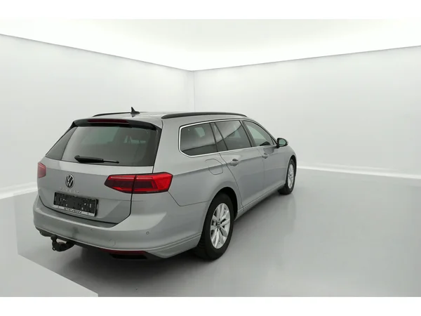 VOLKSWAGEN Passat Variant (2021) — foto 3 van 36