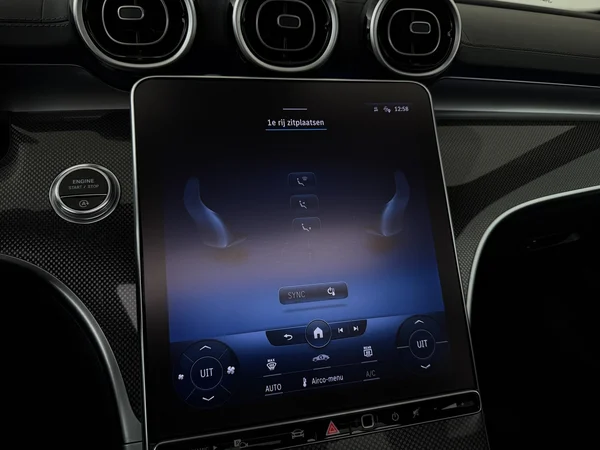MERCEDES C 180 (2022) — foto 17 van 30