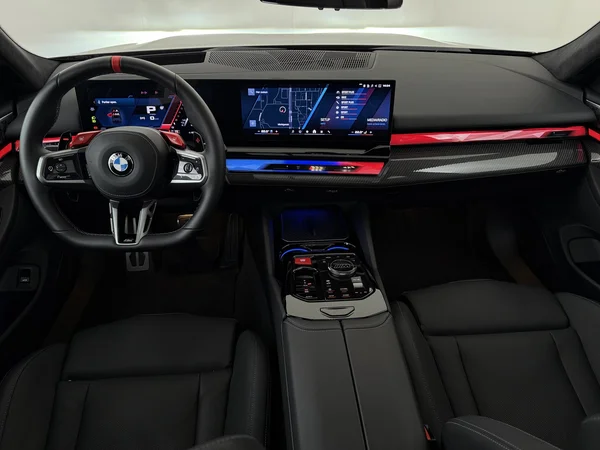 BMW M5 (2026) — foto 35 van 35