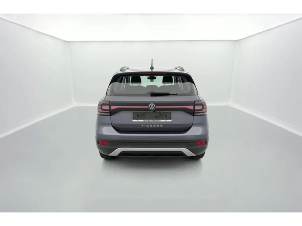 VOLKSWAGEN T-Cross (2023) — foto 24 van 36
