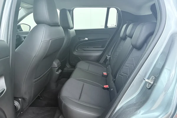 Jeep Avenger (2025) — foto 19 van 20