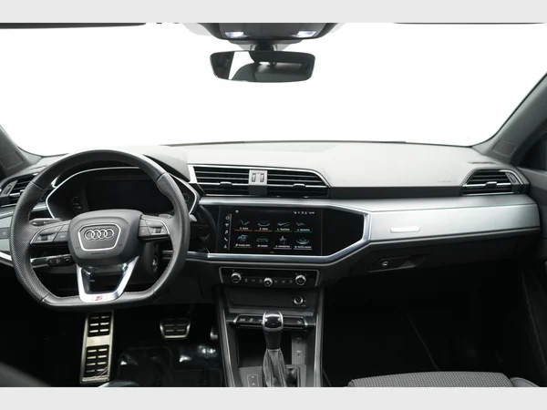 AUDI Q3 (2022) — foto 22 van 32