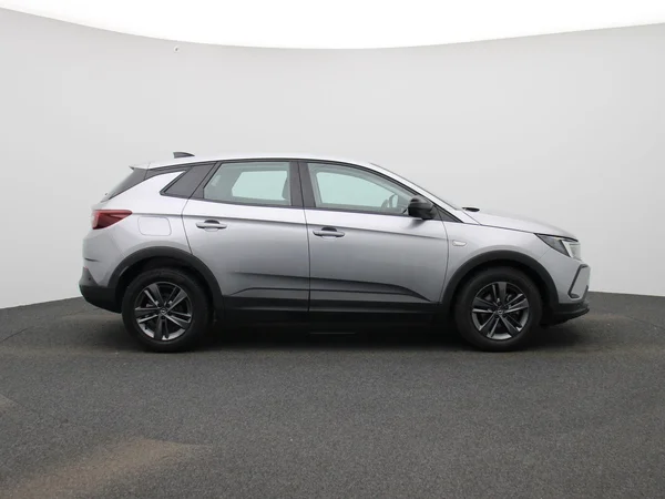 Opel Grandland (2022) — foto 31 van 34