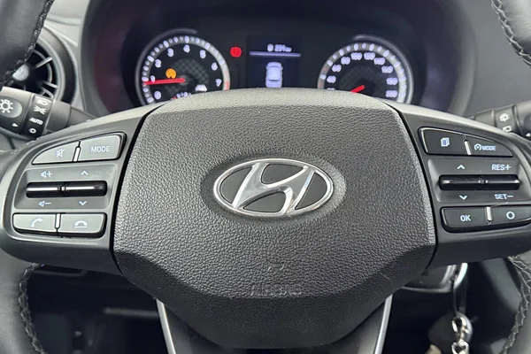 Hyundai i10 (2021) — foto 4 van 35