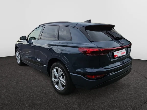 AUDI Q6 e-tron (2026) — foto 18 van 24