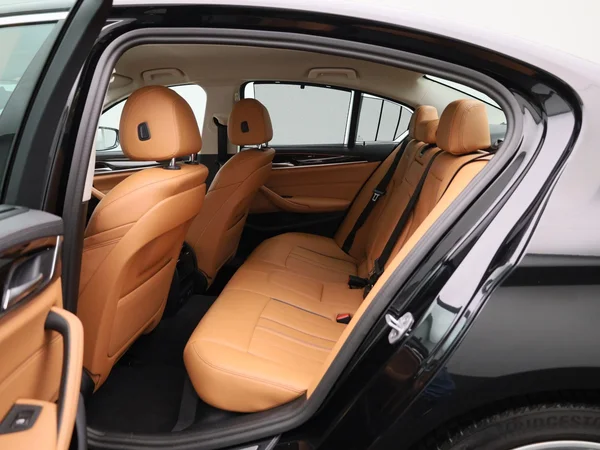 BMW 5 Reeks (2022) — foto 2 van 43