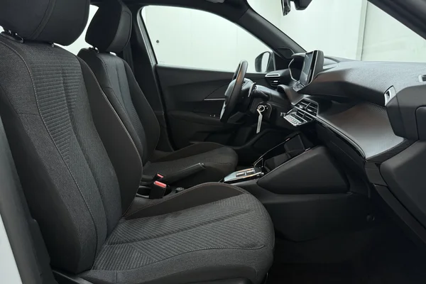 Peugeot 2008 (2025) — foto 14 van 16