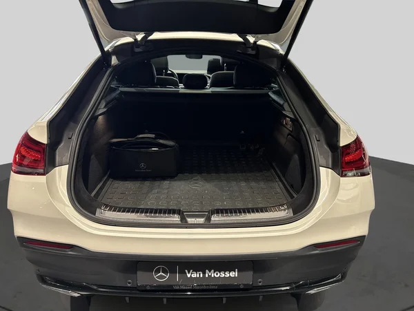 Mercedes-Benz GLE (2022) — foto 21 van 23