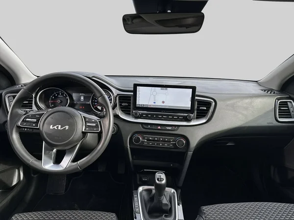 Kia cee'd (2023) — foto 7 van 21