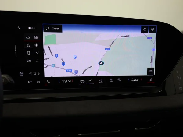AUDI SQ6 e-tron (2024) — foto 13 van 27