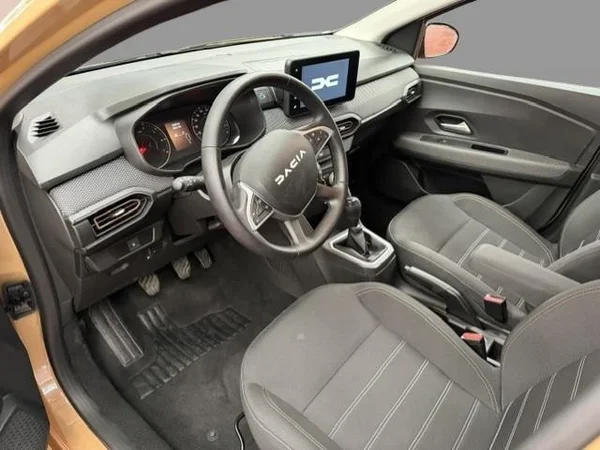 Dacia Sandero Stepway (2025) — foto 16 van 17