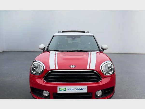 MINI COOPER COUNTRYMAN (2019) — foto 25 van 27