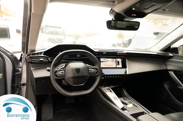 Peugeot 308 (2023) — foto 18 van 60