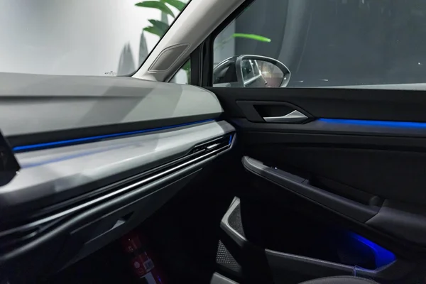 Volkswagen Golf (2024) — foto 18 van 32
