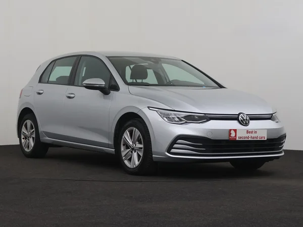 VOLKSWAGEN Golf (2020) — foto 23 van 28