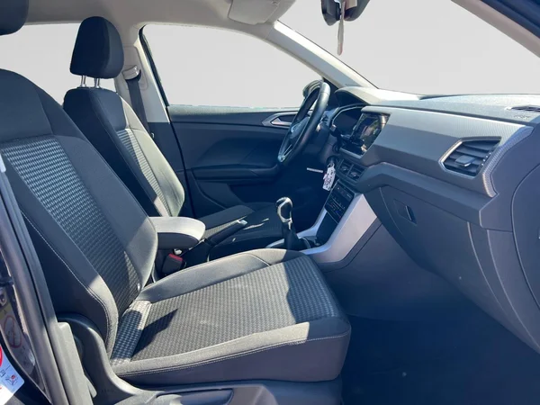 VOLKSWAGEN T-Cross (2022) — foto 3 van 18