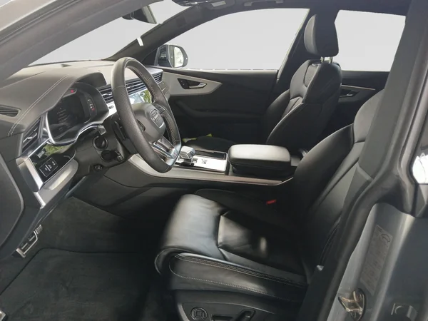 AUDI Q8 SUV e-hybrid (PHEV) (2024) — foto 15 van 19