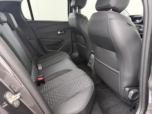 PEUGEOT 208 (2022) — foto 5 van 26