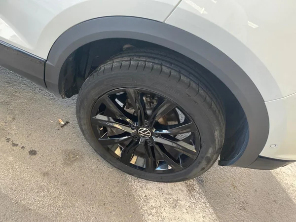 VOLKSWAGEN T-Roc (2023) — foto 10 van 20