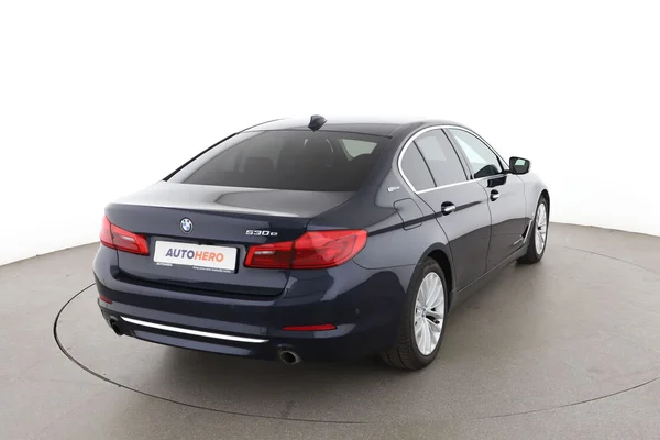 BMW 5-serie (2017) — foto 12 van 16