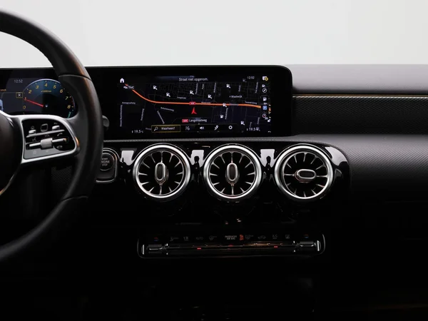 Mercedes-Benz A-Klasse (2020) — foto 47 van 47