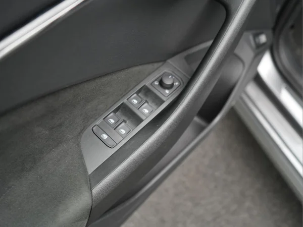 SKODA Kamiq (2024) — foto 2 van 26