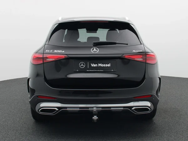 Mercedes-Benz GLC (2025) — foto 24 van 28