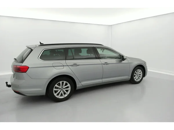 VOLKSWAGEN Passat Variant (2021) — foto 4 van 36