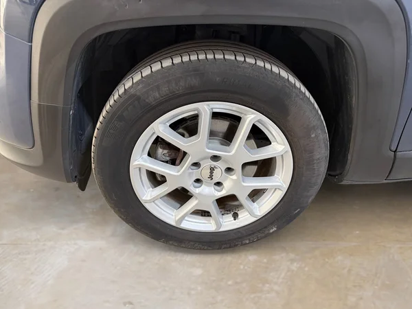 Jeep Renegade (2022) — foto 3 van 29