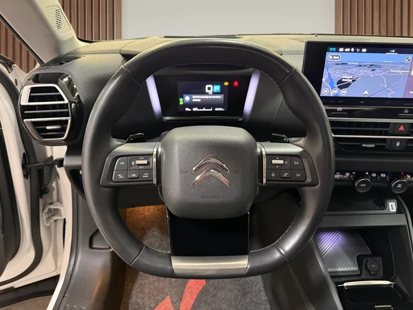 Citroen C4 (2023) — foto 6 van 31