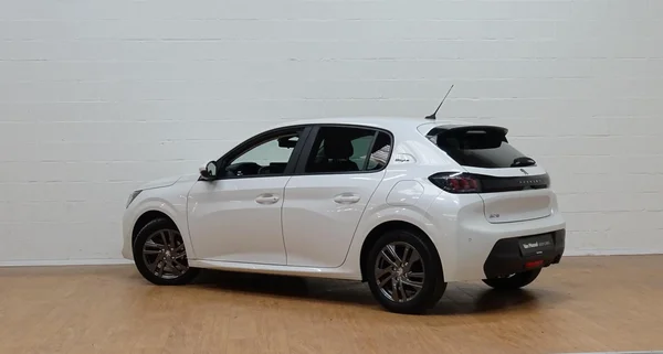 Peugeot 208 (2021) — foto 19 van 24