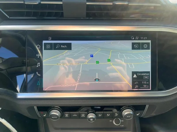 AUDI Q3 Sportback Dsl (2020) — foto 10 van 31