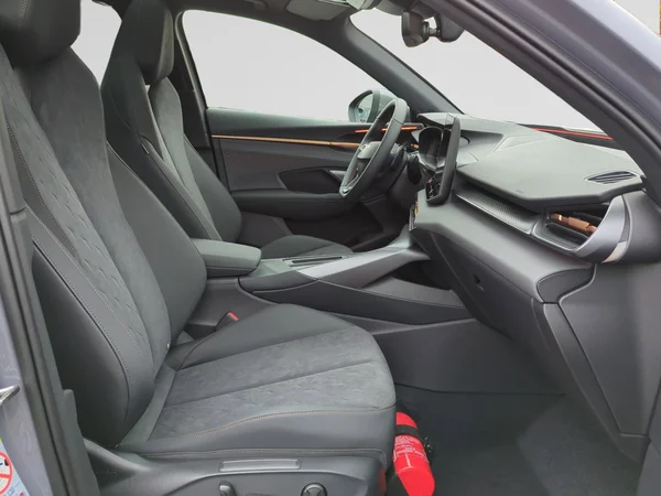 CUPRA Terramar (2024) — foto 3 van 35