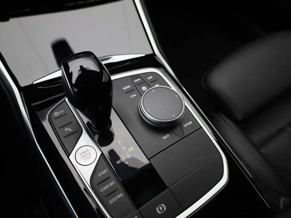 BMW 3 Reeks (2021) — foto 15 van 46