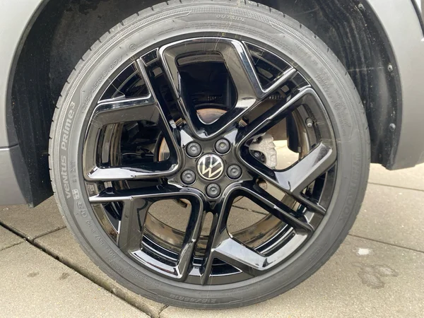 VOLKSWAGEN T-Cross (2025) — foto 5 van 17